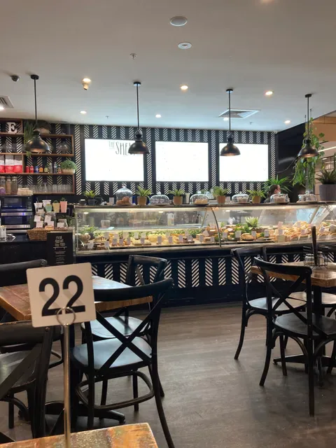 THE SHELF DELI CAFÉ