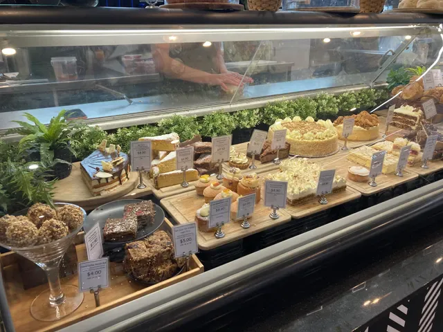 THE SHELF DELI CAFÉ