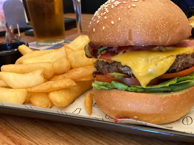 The Sporting Globe Bar & Grill Robina
