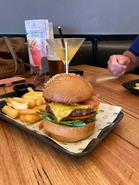 The Sporting Globe Bar & Grill Robina