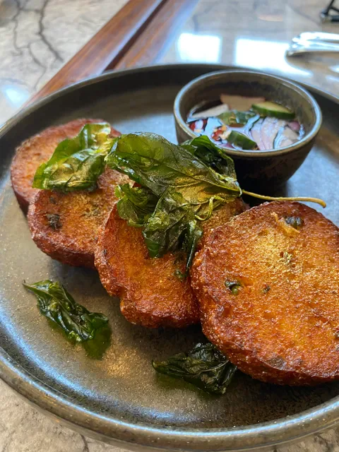 VALYN Thai Restaurant & Bar