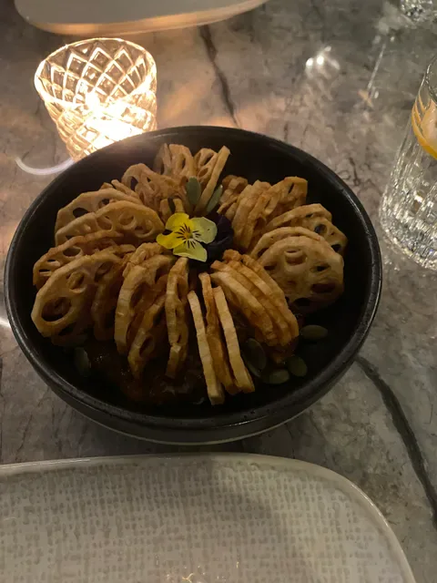 VALYN Thai Restaurant & Bar