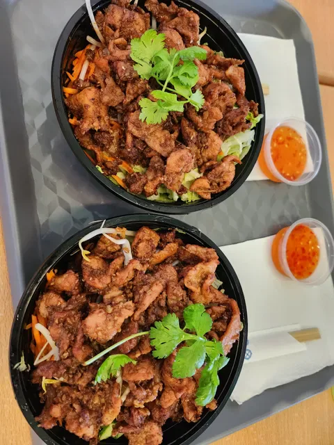 Viet Au Kitchen