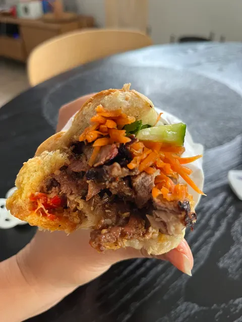Viet Au Kitchen