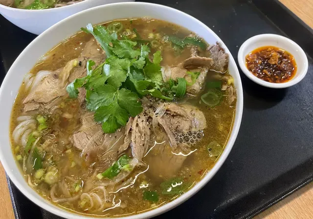 Viet Au Kitchen