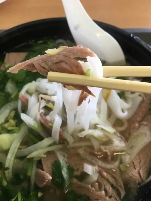 Viet Au Kitchen