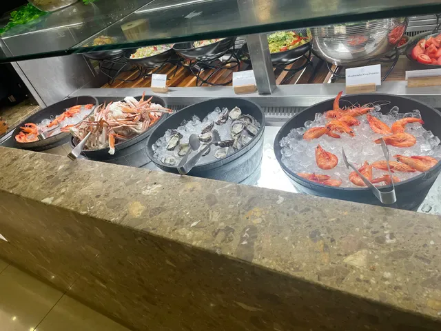Waves Buffet Restaurant