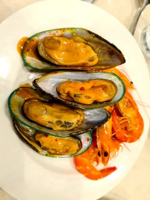 Waves Buffet Restaurant