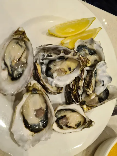 Waves Buffet Restaurant