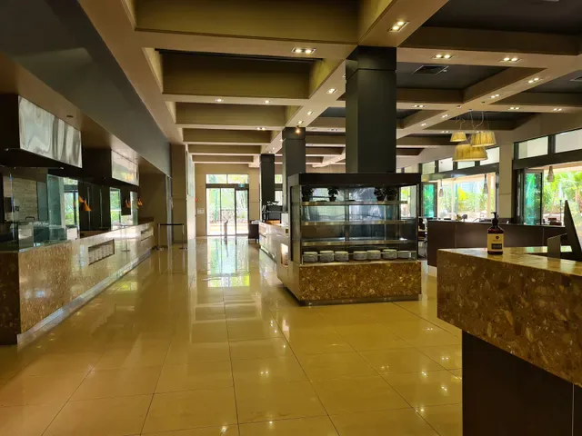 Waves Buffet Restaurant