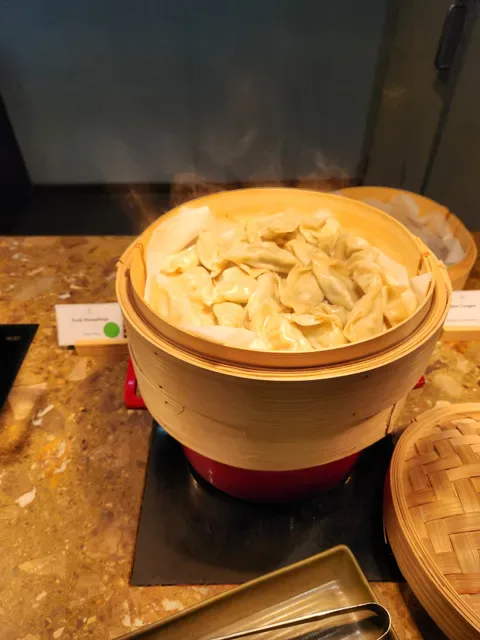 Waves Buffet Restaurant