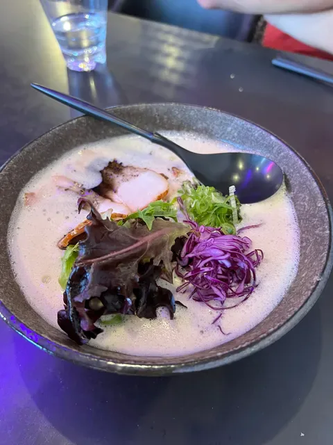 ZUROZURO RAMEN BAR