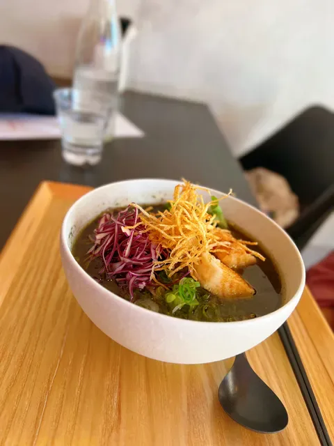 ZUROZURO RAMEN BAR