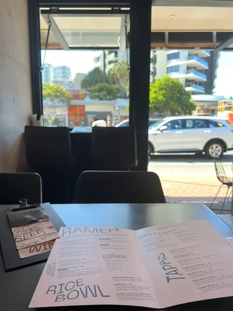 ZUROZURO RAMEN BAR