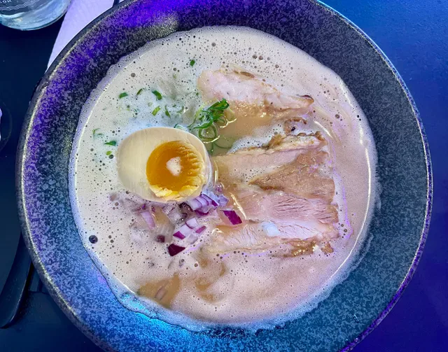 ZUROZURO RAMEN BAR