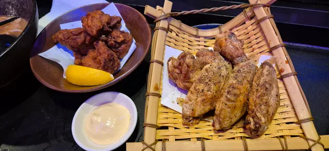 ZUROZURO RAMEN BAR