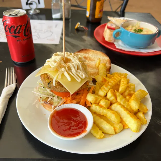 Aunty Alice's Café