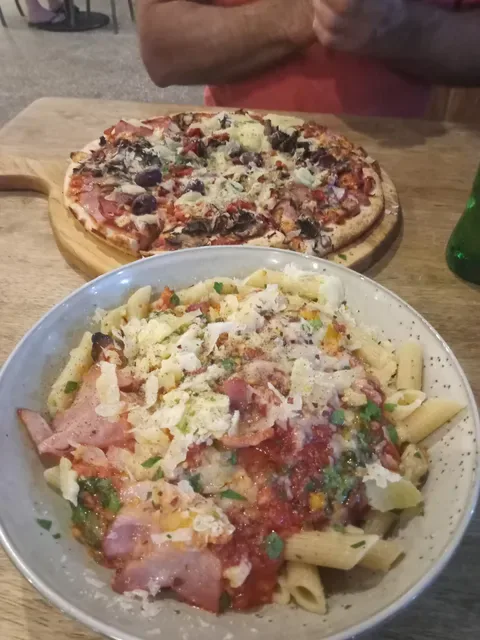 Basil & Vine
