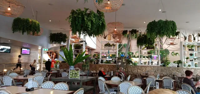 Beachmere Hotel