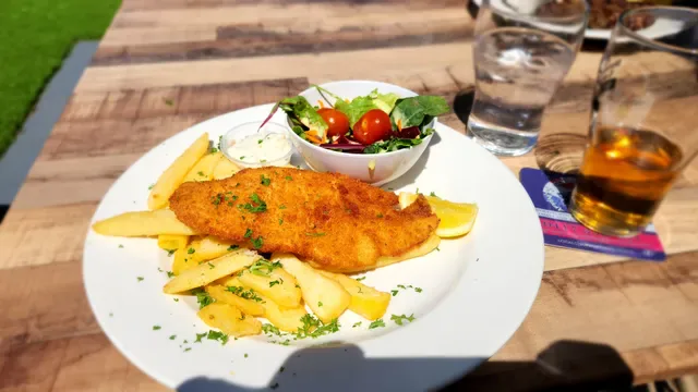 Big Fish Tavern
