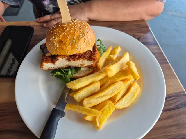 Big Fish Tavern