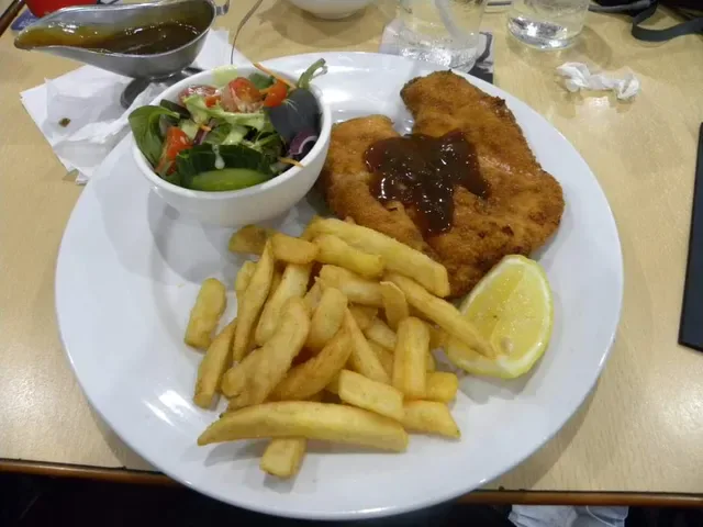 Big Fish Tavern
