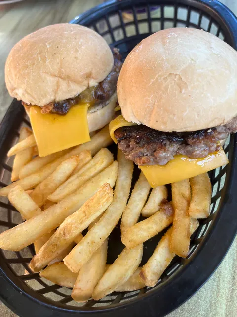Billy's Backyard BBQ
