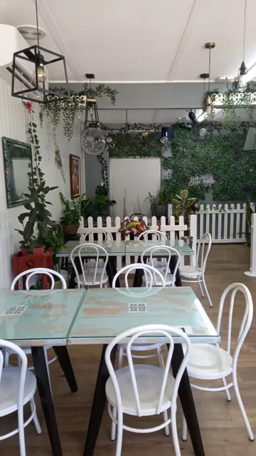 Coffee Rounds Cafe