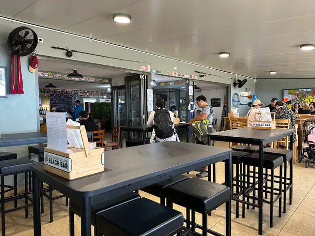Coochiemudlo Island Beach Bar And Grill