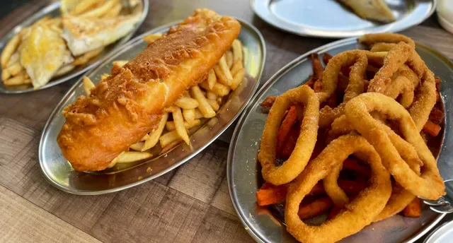Costa's Seafood Cafe