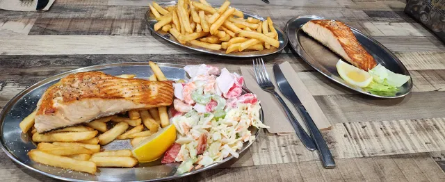 Costa's Seafood Cafe