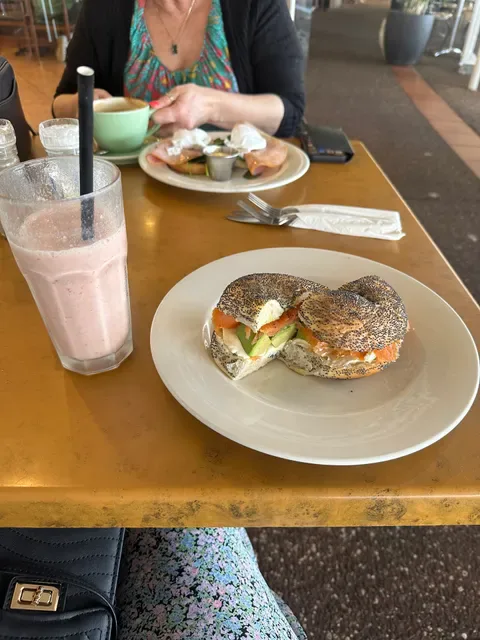 Crusoe Cafe