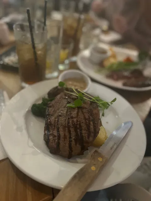 Fiction Bar & Restaurant