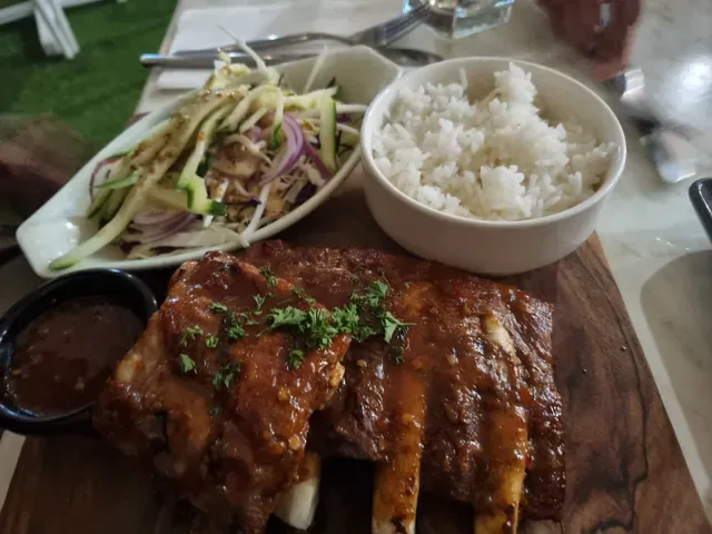 Fiction Bar & Restaurant