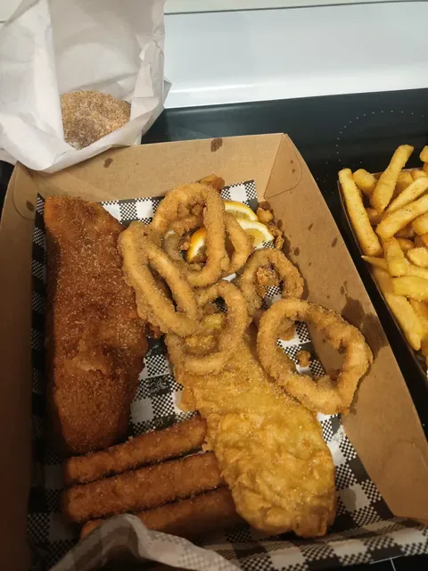 Fish'n at Bells Beach