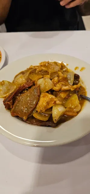 Golden Horse Chinese Restaurant
