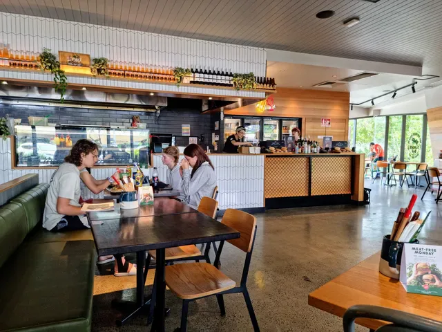 Grill'd Burgers - Eatons Hill