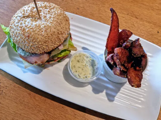 Grill'd Burgers - Eatons Hill