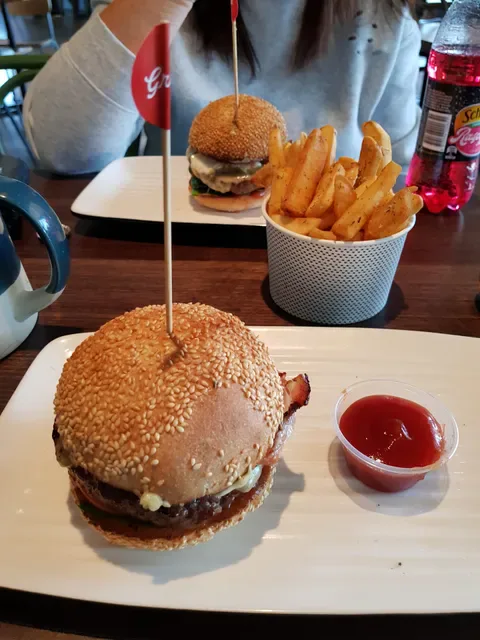 Grill'd Burgers - Eatons Hill