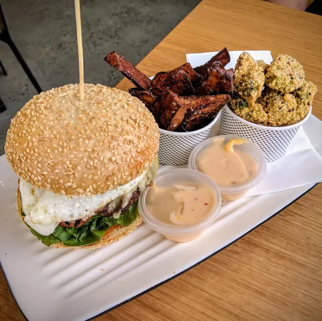 Grill'd Burgers - Eatons Hill