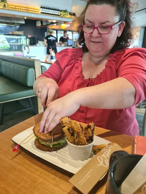 Grill'd Burgers - Eatons Hill