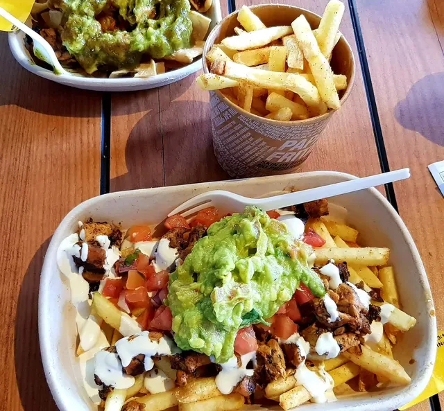 Guzman y Gomez - North Lakes