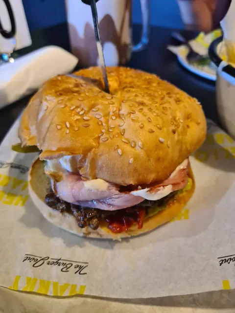 Hello Harry The Burger Joint (Strathpine)
