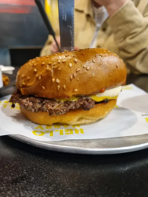 Hello Harry The Burger Joint (Strathpine)