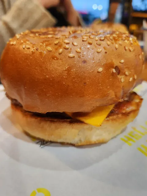 Hello Harry The Burger Joint (Morayfield)