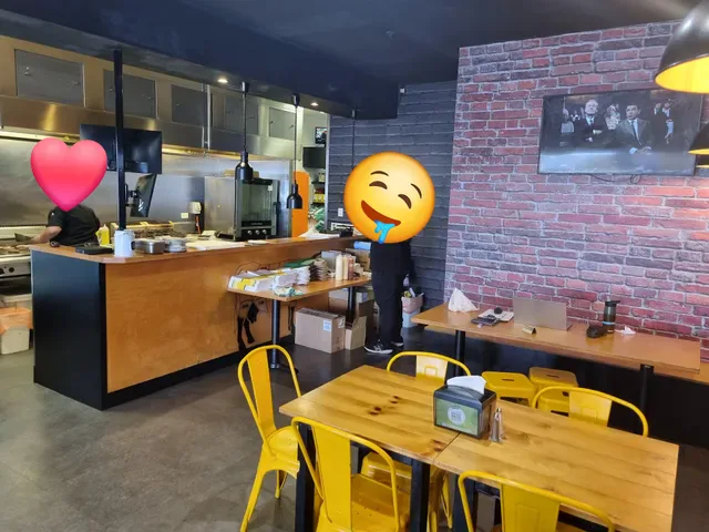 Hello Harry The Burger Joint (Morayfield)