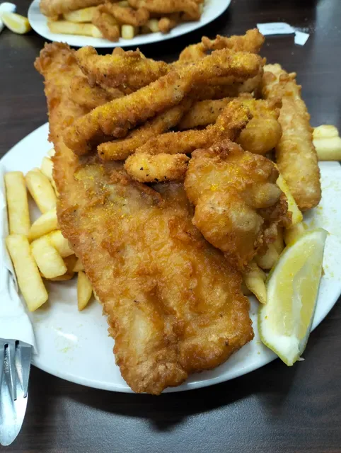 Hook'd on Seafood Morayfield