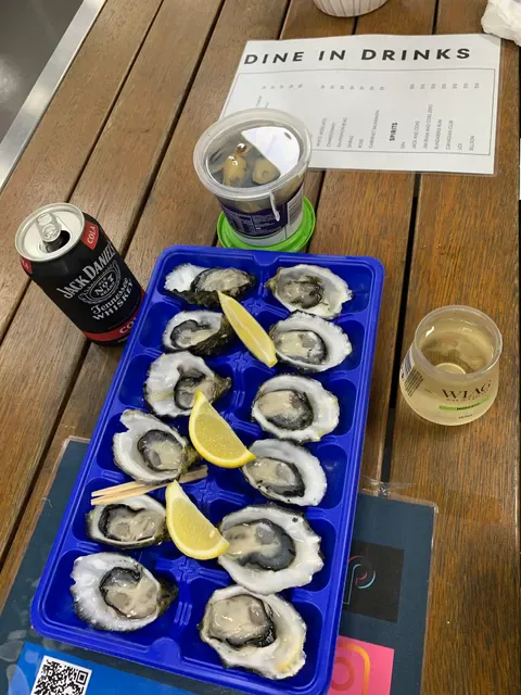 Hook'd on Seafood Morayfield