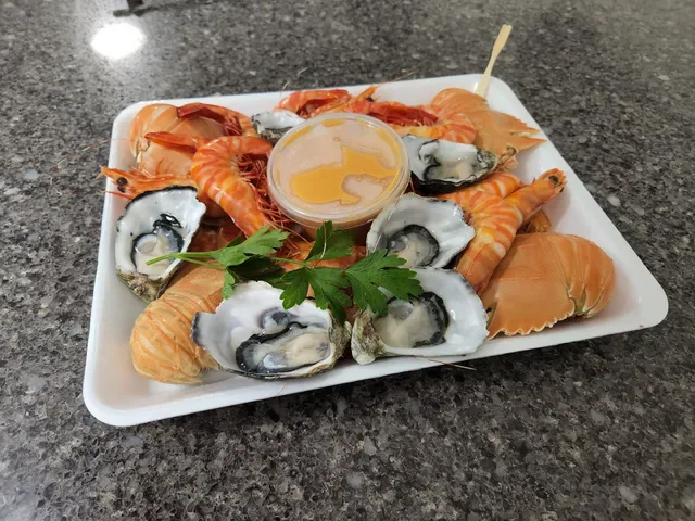 Hook'd on Seafood Morayfield