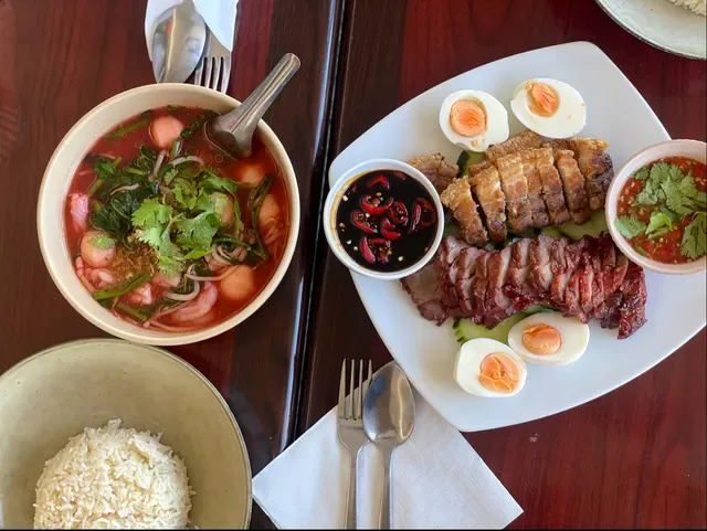 Khao Gaeng Thai Restaurant